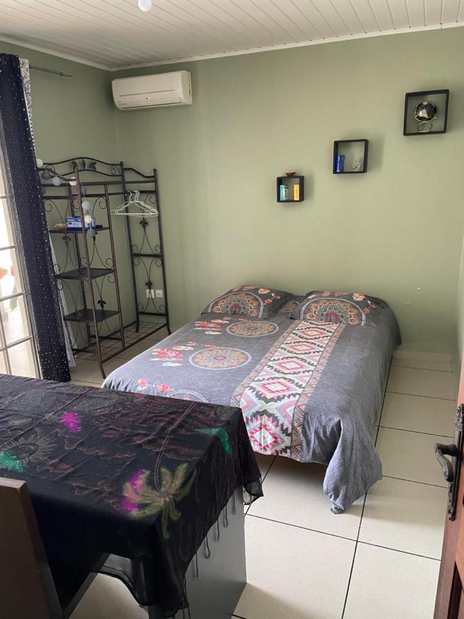 Escapade Dans L'Est Chambre Confort Avec Piscine Bras-Panon Kültér fotó